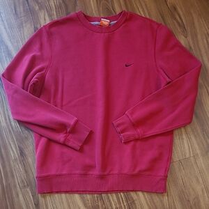 Vintage Nike Men's Crimson Crewneck Sweater